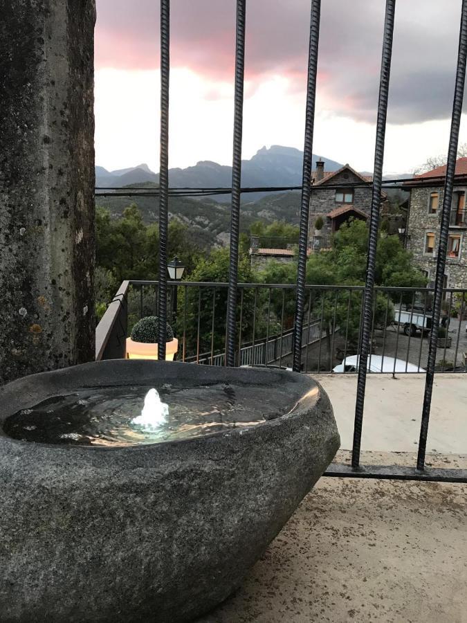 Apartamento El Fenal De Turmo Casa Rural "El Capricho De Nieves" Laspuña Extérieur photo