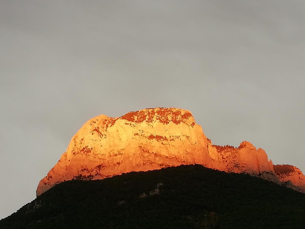 Apartamento El Fenal De Turmo Casa Rural "El Capricho De Nieves" Laspuña Extérieur photo
